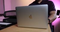 MacBook Pro de 13 pulgadas Imagen destacada utilizada por Jaime Rivera en el video de revisión