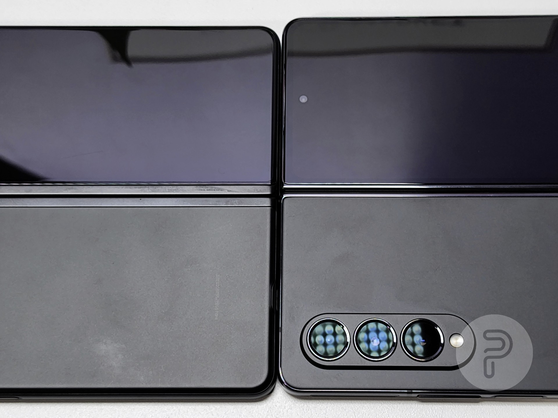 Samsung Galaxy Z Fold 4 y Z Fold 3 uno al lado del otro
