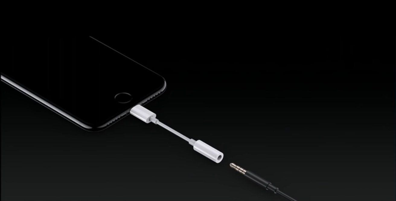 Cada iPhone 7 viene con un adaptador de dongle, que Apple todavía vende.