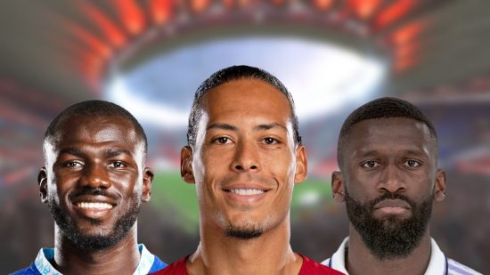 Virgil van Dijk, Antony Rüdiger y Kalidou Koulibaly toman un tiro en la cabeza contra un fondo borroso de un estadio para la larga lista de jugadores de Fifa 23.
