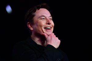 Elon Musk proporciona una actualización sobre quién mantendrá la marca azul antes de la reversión de la verificación que se avecina en Twitter
